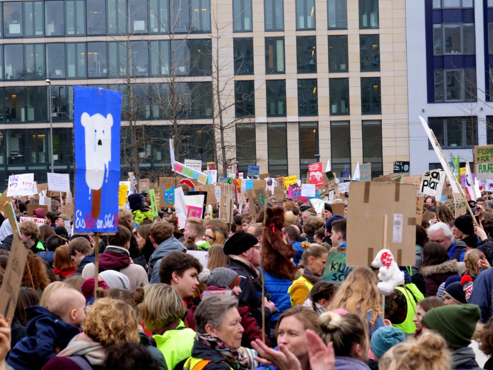 Start of the FridaysForFuture demonstration Berlin 29-03-2019 08