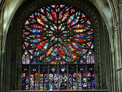 Stained glass windows of Amiens Cathedral, pic-004