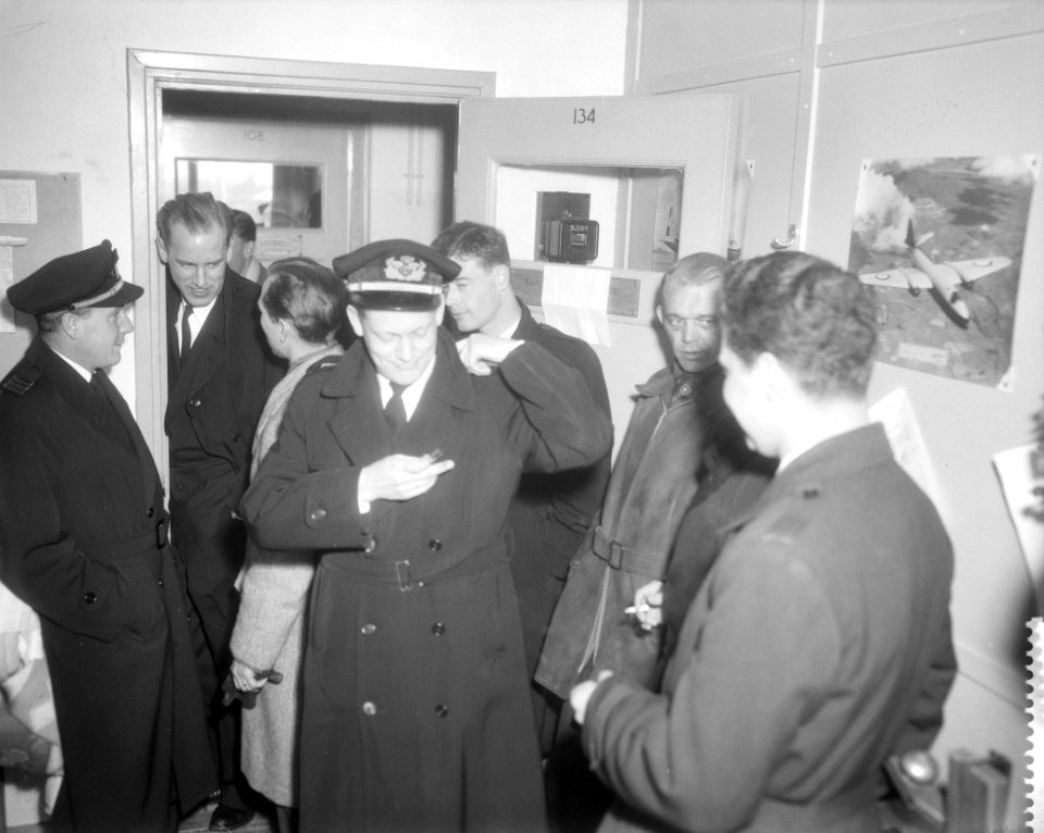 Staking van de KLM piloten, Bestanddeelnr 909-4136