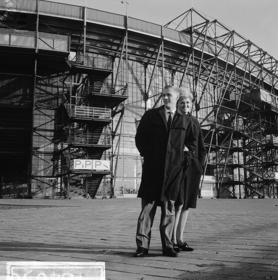 Stadions, voetbal, Bild, Harry, Bestanddeelnr 918-4050
