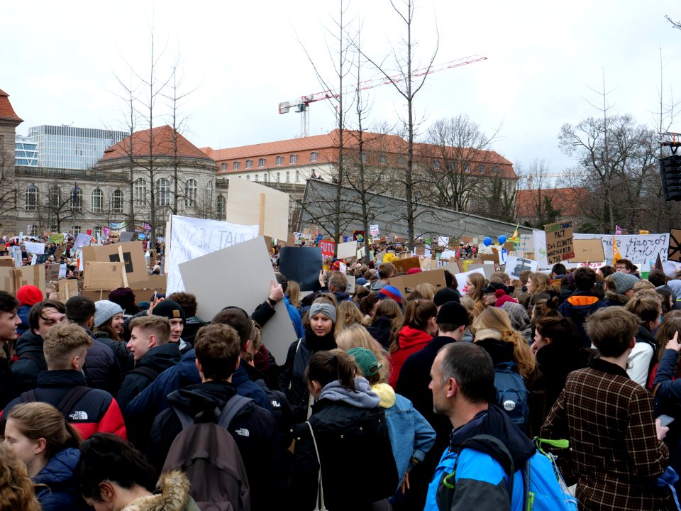 Start of the FridaysForFuture demonstration Berlin 15-03-2019 06