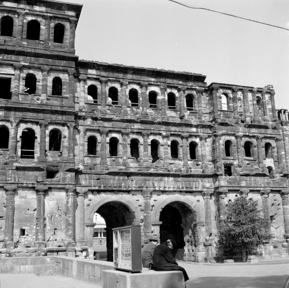 Stadskant van de Porta Nigra, Bestanddeelnr 254-4482