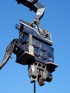 SVR 24 VM - Vibratory hammer pic1