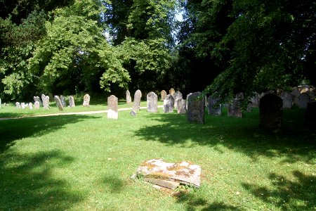 St Mary's Church, Church Street, Bentworth (NHLE Code 1094149) (July 2019) (Churchyard) photo