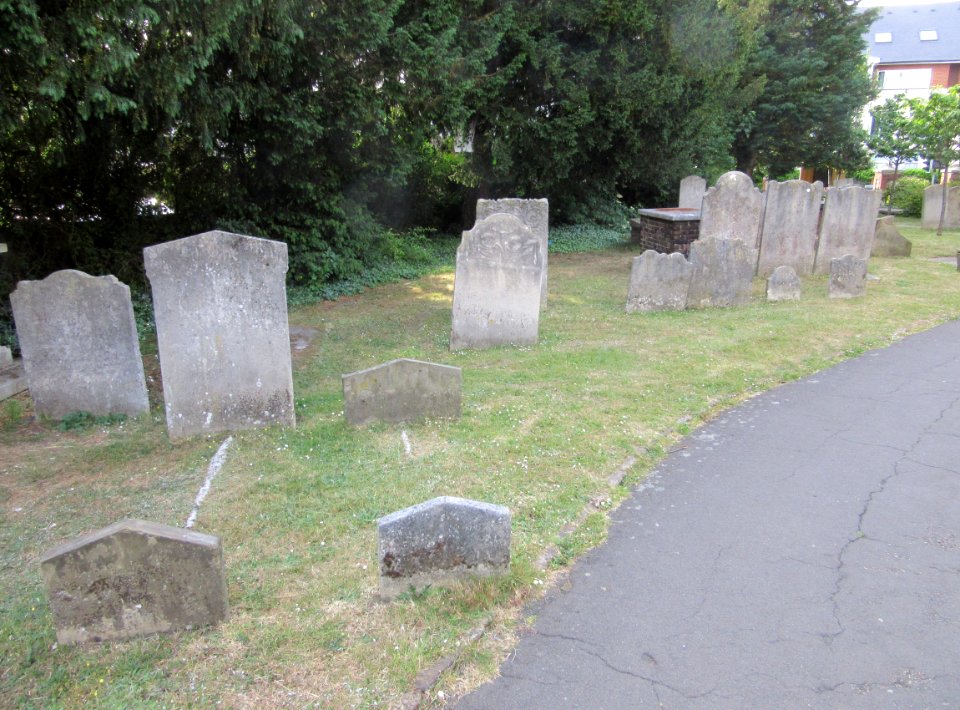 St Mary's Church, Church Street, Walton-on-Thames (June 2015) (Churchyard) (1)
