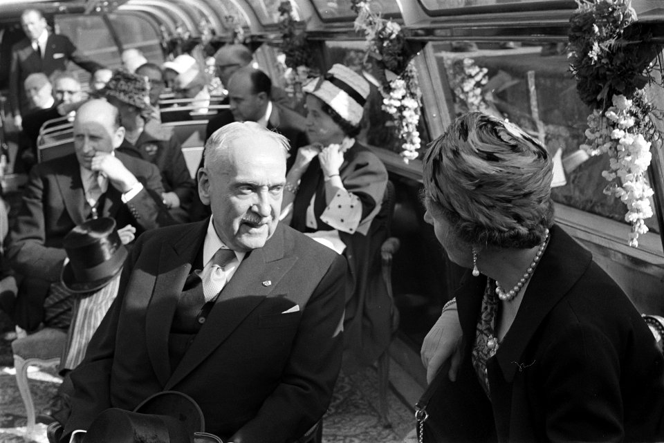 Staatsbezoek van Oostenrijkse Bondspresident Dr. A. Scharf Den Haag . Rondvaart , Bestanddeelnr 912-4810