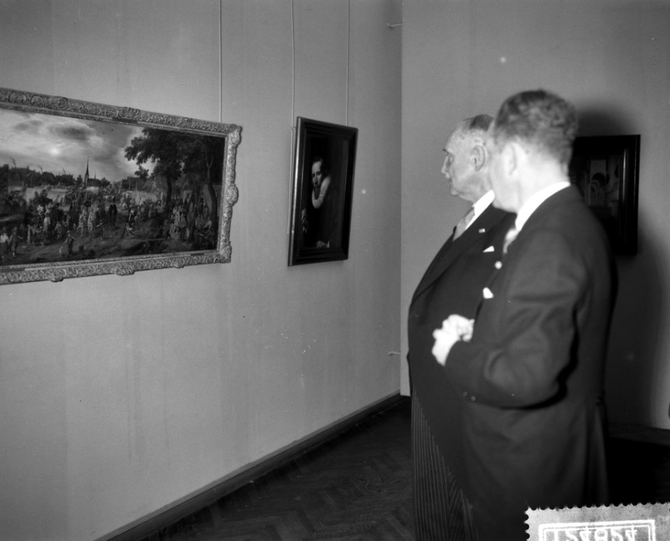 Staatsbezoek van Oostenrijkse Bondspresident Dr. A. Scharf Den Haag . Bezoek Rij, Bestanddeelnr 912-4824