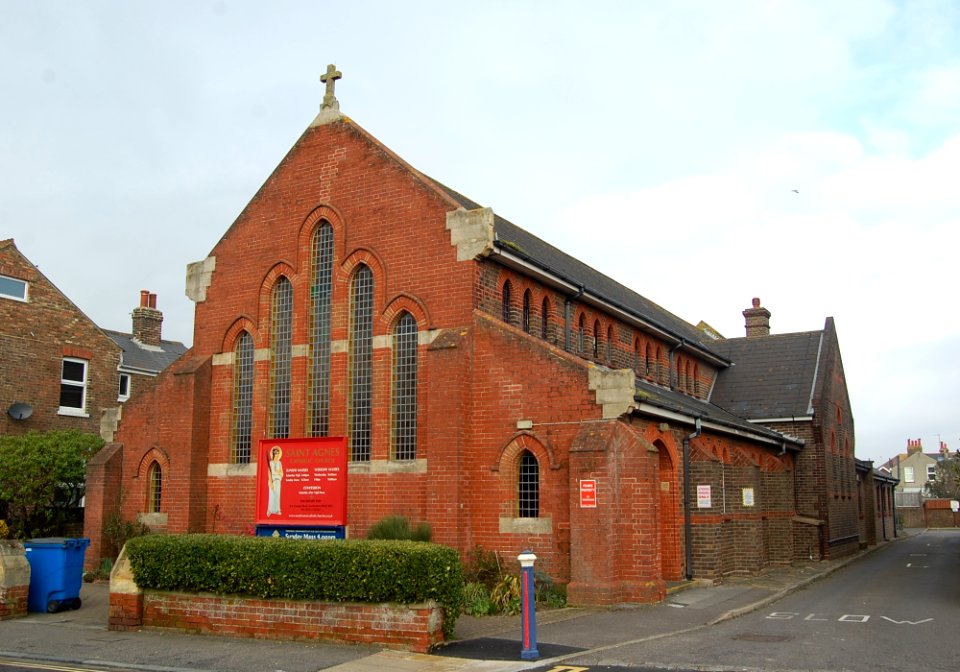 St Agnes Church, Whitley Road, Eastbourne (February 2019) (2)