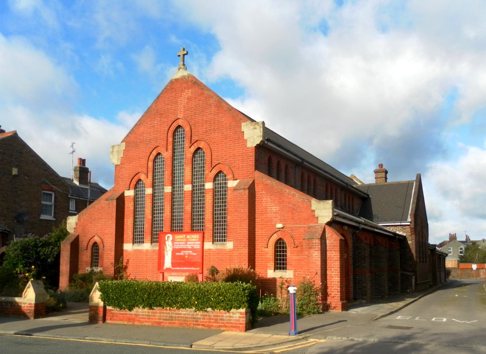 St Agnes Church, Whitley Road, Eastbourne (October 2012) (1)