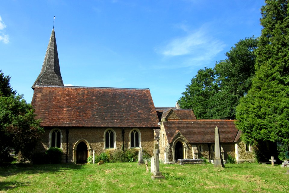 St Mary the Virgin's Church, Rectory Lane, Byfleet (June 2015) (2)