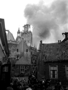 St. Walburgtoren te Zutphen (na 't ineenstorten), Bestanddeelnr 902-6606