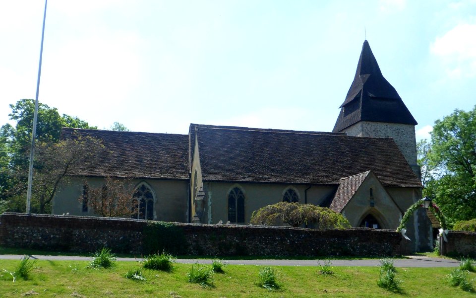 St Mary's Church, Epsom Road, West Horsley (May 2014) (1)