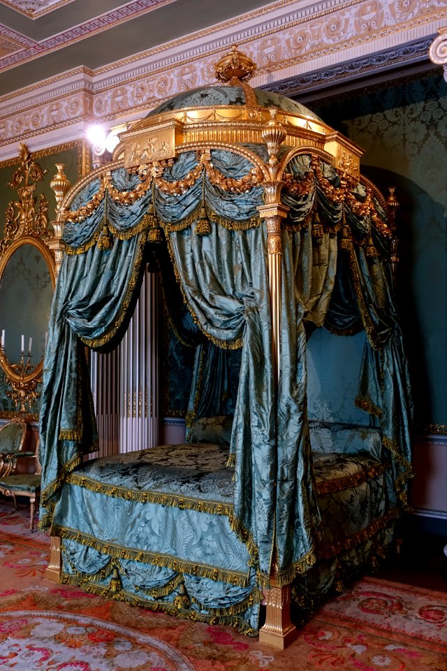 State Bed by Thomas Chippendale, 1773, carved and gilt wood, silk damask, State Bedroom - Harewood House - West Yorkshire, England - DSC01808