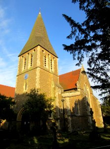 St Peter's Church, Burwood Road, Hersham (NHLE Code 1188005) (June 2015) (4)