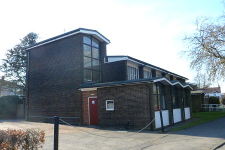 St Ambrose's Church, Warren Park, Warlingham (April 2013) (5)