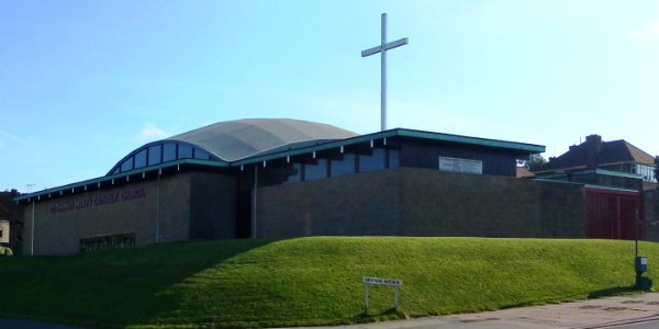 St Thomas More RC Church, Braybon Avenue, Patcham (October 2011) (5)