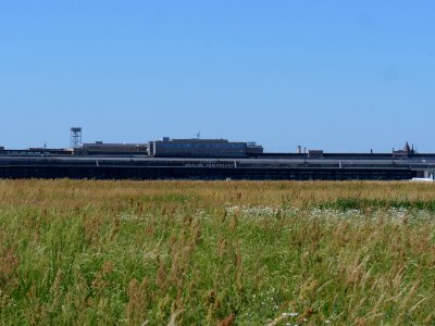 Tempelhofer Feld in june 2019 02