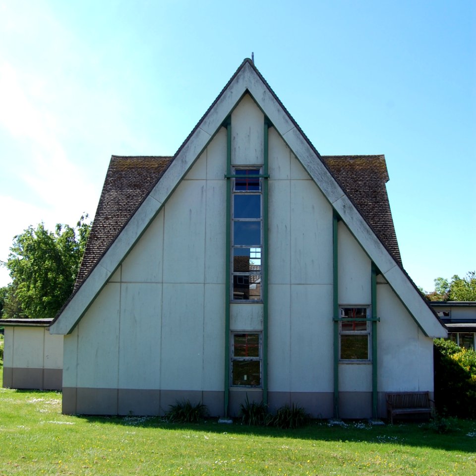 St Alban's Church, Martin Road, Leigh Park (May 2019) (7)