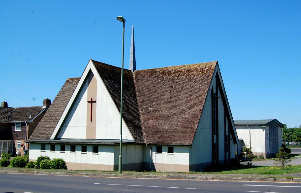 St Alban's Church, Martin Road, Leigh Park (May 2019) (5)