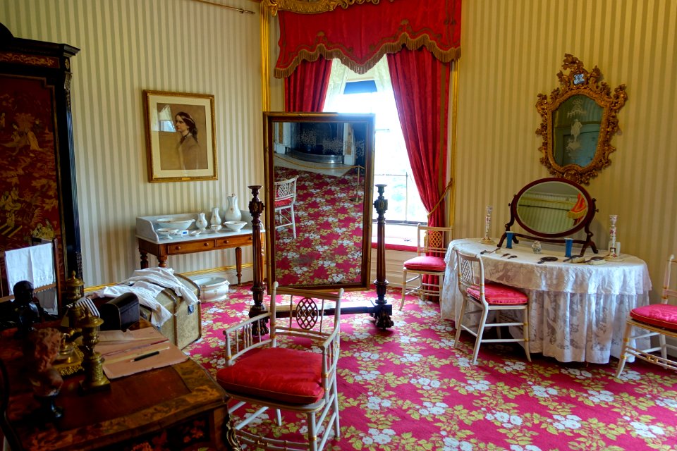 State Bedroom - Shugborough Hall - Staffordshire, England - DSC00409