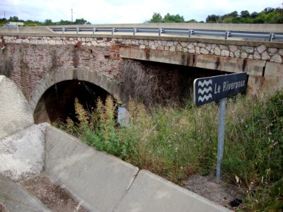 St.Fréchoux (Le Bosc, Hérault, Fr) le Rivernoux et pont du A75