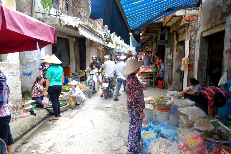 Street market - Hanoi, Vietnam - DSC03467