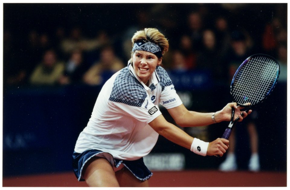 Tennister Brenda Schultz in de Kennemer sporthal. NL-HlmNHA 54037361