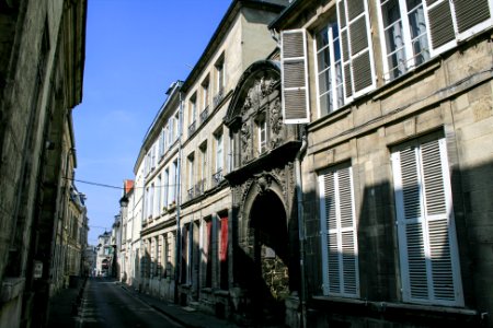 Street in Laon 2007-05-06-02