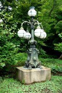 Street light, East Gardens of the Imperial Palace - Tokyo, Japan - DSC09018