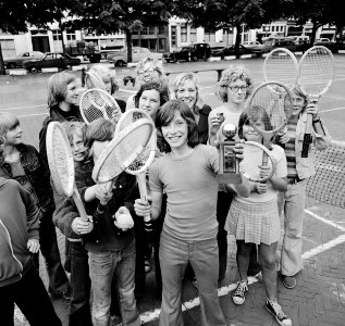 Tennistoernooi op Amstelveld, Bestanddeelnr 926-6513
