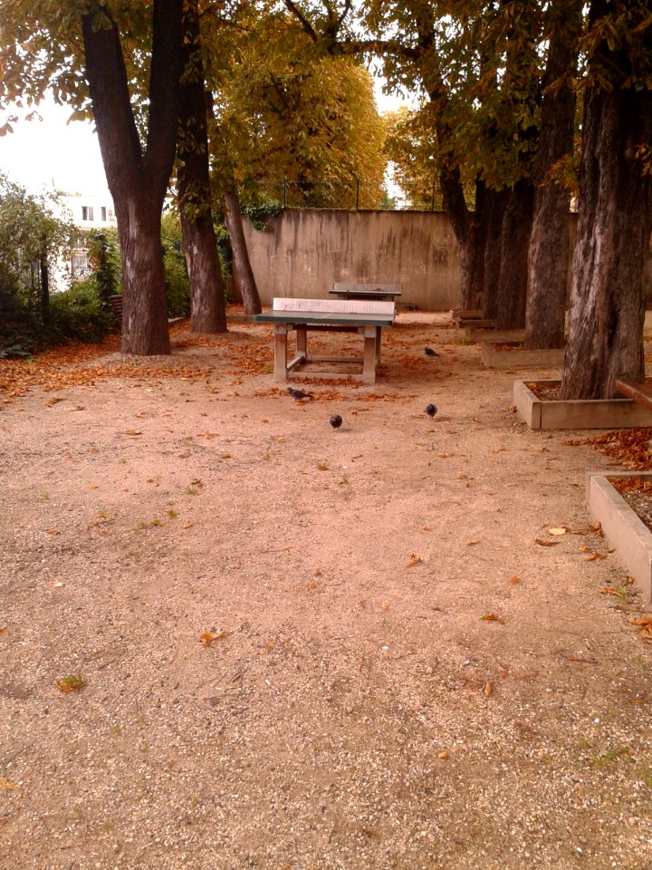 Square Jean Mermoz, Courbevoie 02