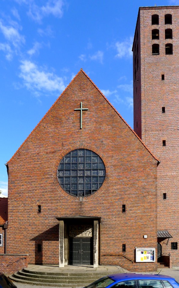 St. Joseph-Kirche (Berlin-Siemensstadt) Portal
