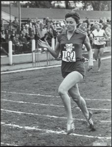Sport, atletiek, hennipman truus, Bestanddeelnr 135-0483