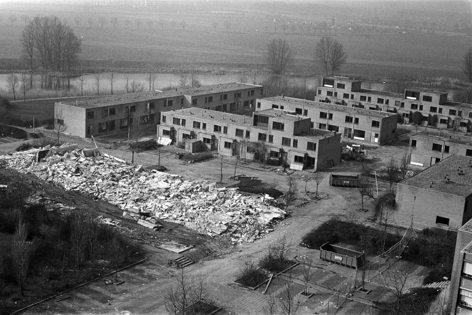 Sloop huizen gifwijk Dordrecht overzicht sloopwerkzaamhen, Bestanddeelnr 932-8974