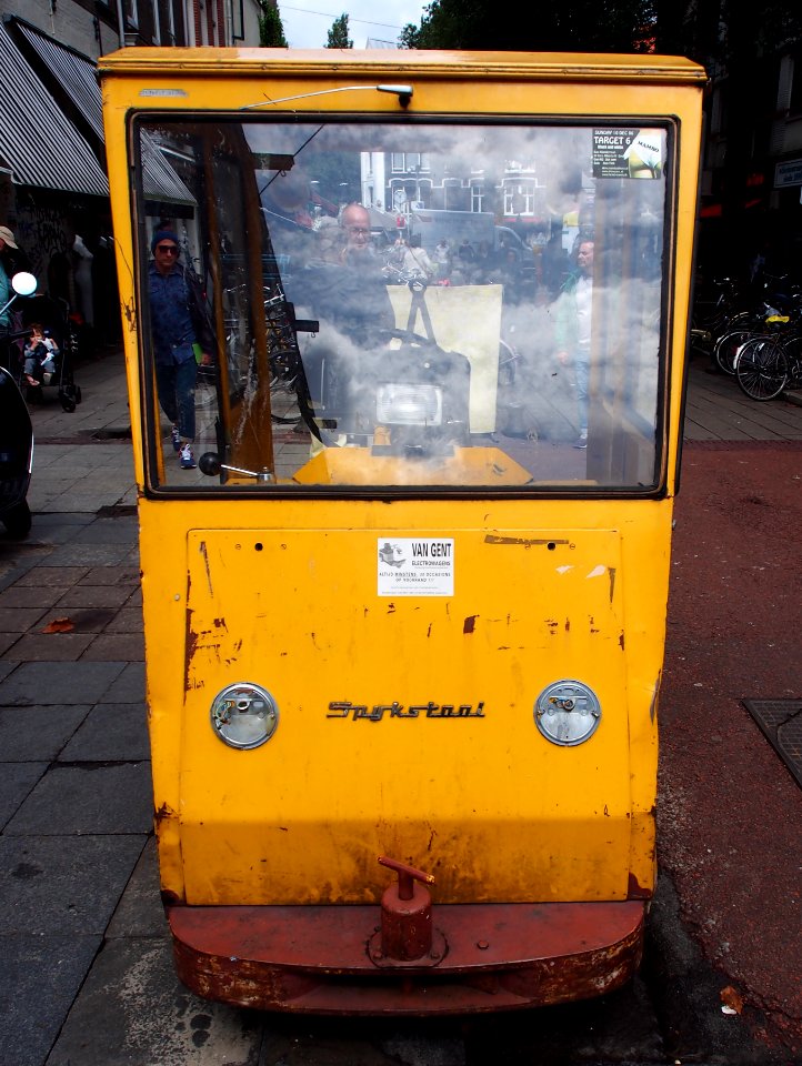 Spykstaal tow tractor, pic2
