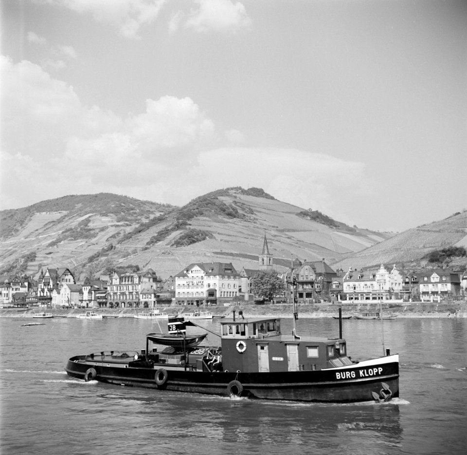 Sleepboot Burg Klopp bij Assmannshausen, Bestanddeelnr 254-1177