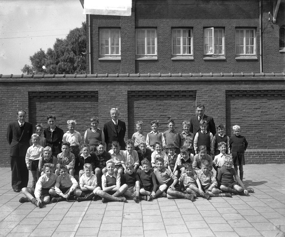St. Franciscusschool IJmuiden Oost onderwijzen, Bestanddeelnr 903-4399