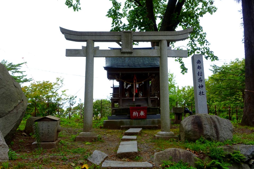 Smaller shrine - Sakurayama Shrine - Morioka, Iwate - DSC03987
