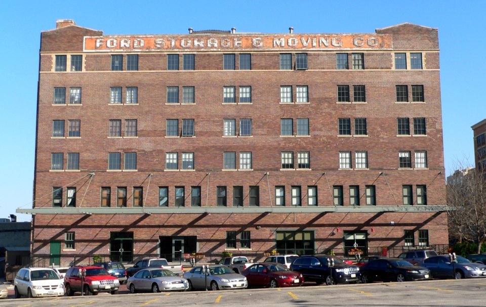 Simon Bros bldg (Omaha) from W 1