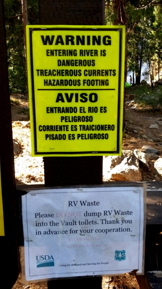 Signs at sign at Grizzly falls