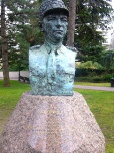 Statue de Alphonse Juin 01