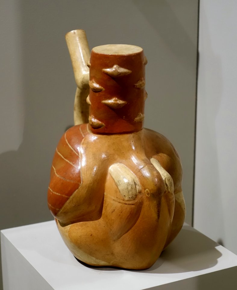 Stirrup-spout vessel depicting a bird with human hands-manioc-mountain fusion, Moche, Peru north coast, Early Intermediate period, Moche Phase IV, c. 450-550 AD, ceramic - Dallas Museum of Art - DSC04690