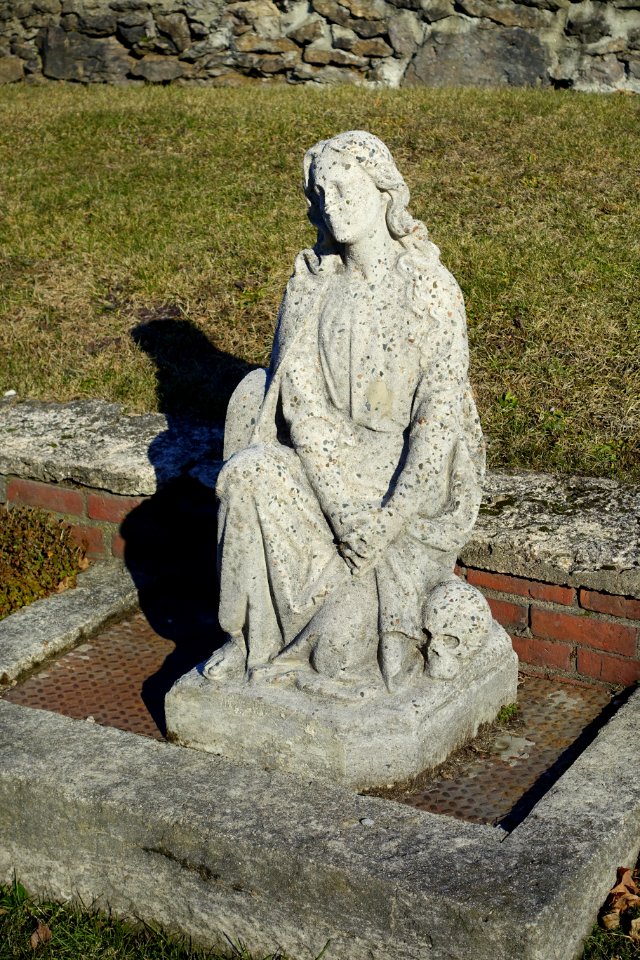 Statue - Saint Augustine Chapel and Cemetery - South Boston, Massachusetts - DSC08895