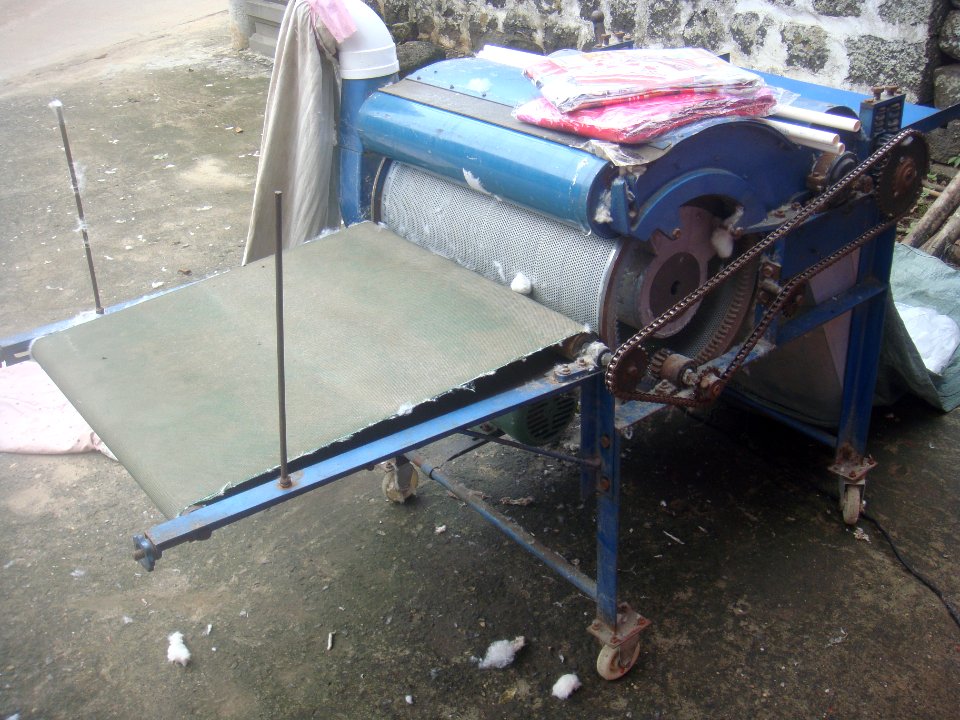 Simple carding machine in Haikou - 01