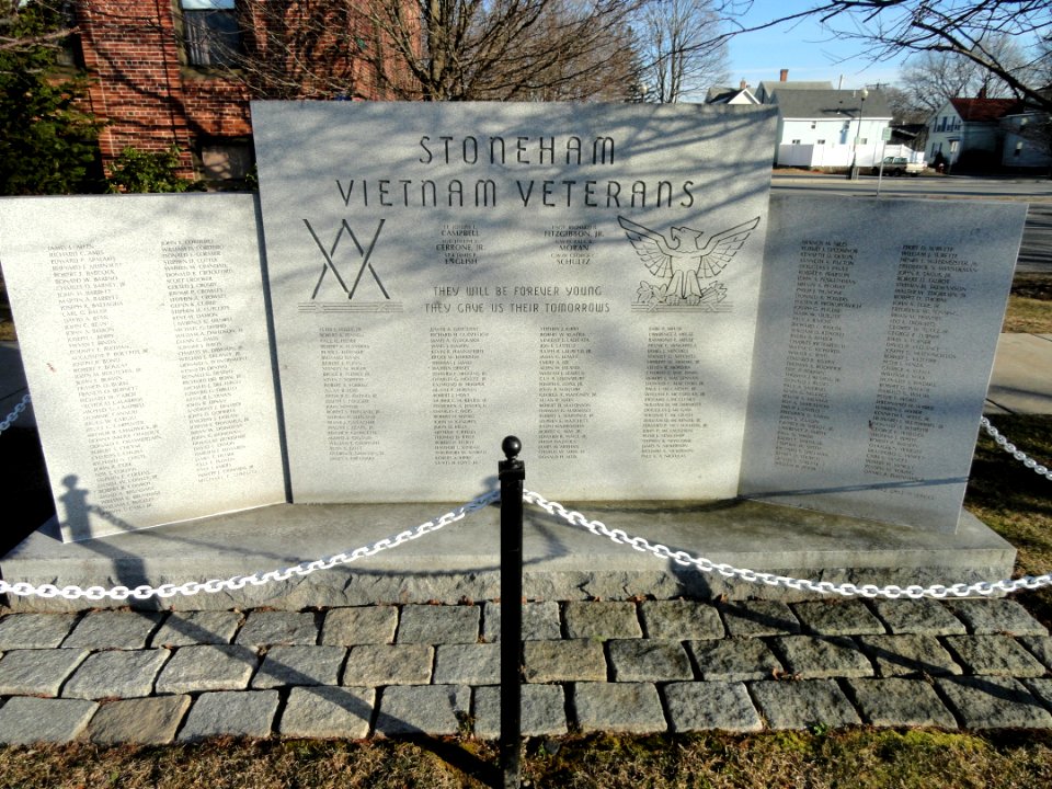 Stoneham Vietnam Veterans Memorial - Stoneham, MA - DSC04276