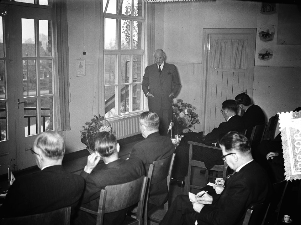 Sterovita opening laboratoria Breukelen, Bestanddeelnr 906-8206