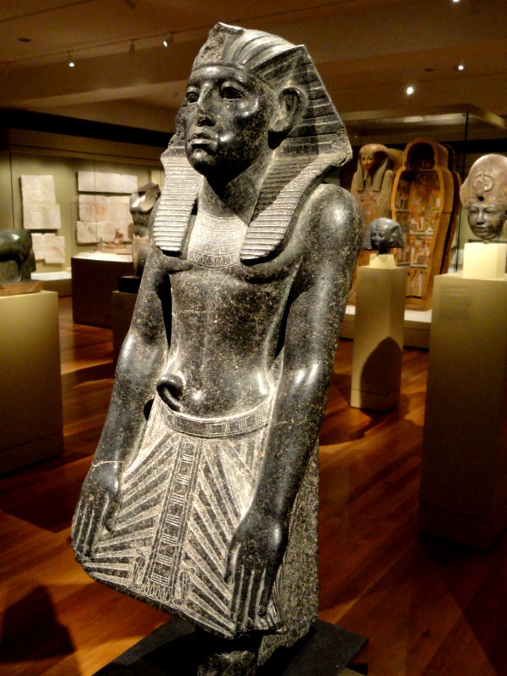 Statue of Amenemhat III, about 1859-1814 BC, Middle Kingdom, Dynasty 12, reign of Amenemhat III, granodiorite - Cleveland Museum of Art - DSC08649