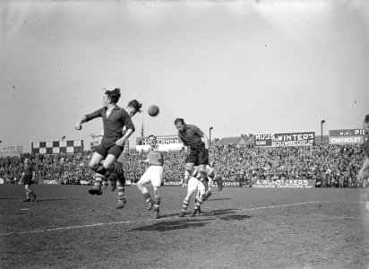 Sparta tegen Ajax. Moment na de corner, Bestanddeelnr 902-1114