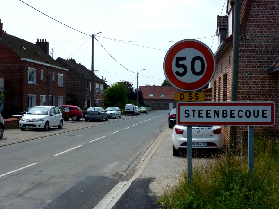 Steenbecque (Nord, Fr) city limit sign
