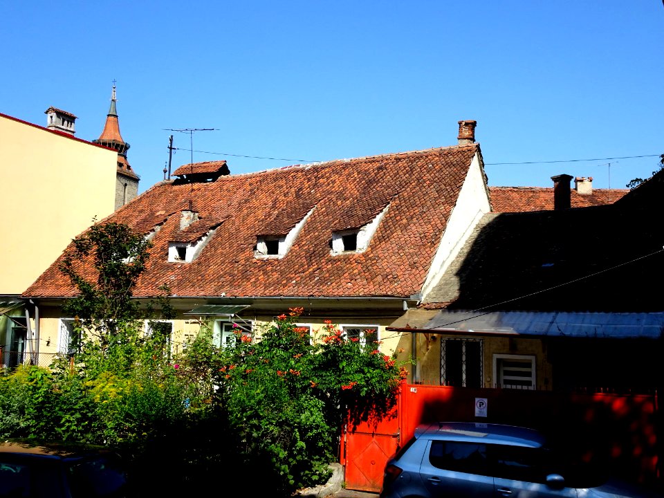 Str. Poarta Schei 28
